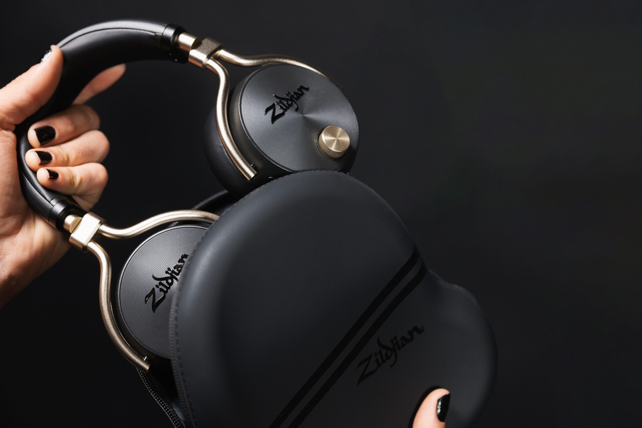 Zildjian ALCHEM-E Perfect Tune Wireless Headphones - Black - Image 4